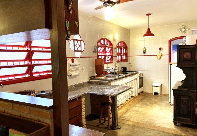Casa em São Sebastião - Casa com lazer e WiFi a 100m da Praia de Guaecá/SP Casa em São Sebastião - Casa com lazer e WiFi a 100m da Praia de Guaecá/SP