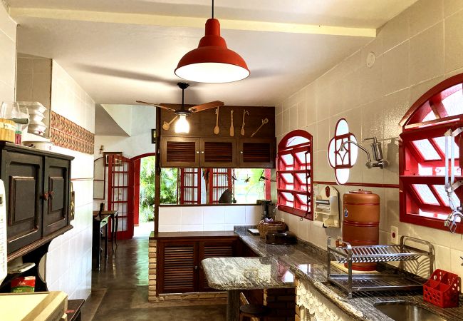 Casa em São Sebastião - Casa com lazer e WiFi a 100m da Praia de Guaecá/SP Casa em São Sebastião - Casa com lazer e WiFi a 100m da Praia de Guaecá/SP