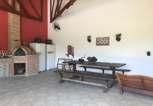 Casa em Campo Limpo Paulista - Chácara c WiFi, piscina,churrasq e salão de jogos Casa em Campo Limpo Paulista - Chácara c WiFi, piscina,churrasq e salão de jogos