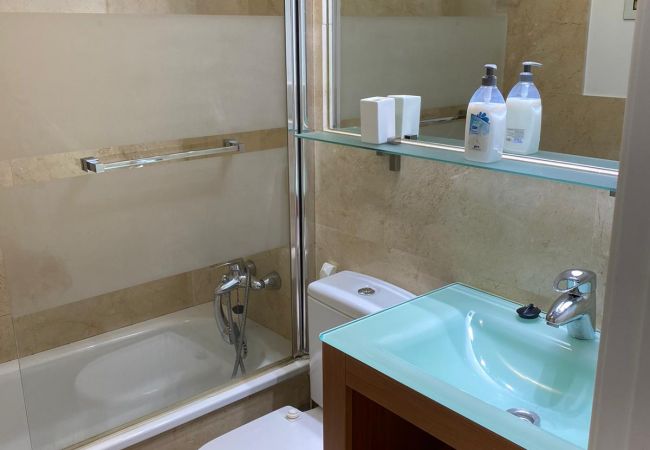 Apartamento em Las Palmas de Gran Canaria - HomeForGuest Apartamento cerca de las Canteras con Parking GRATIS Apartamento em Las Palmas de Gran Canaria - HomeForGuest Apartamento cerca de las Canteras con Parking GRATIS