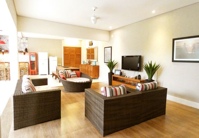 Casa em São Sebastião - Refúgio Perfeito: Conforto, Piscina e Praia! Casa em São Sebastião - Refúgio Perfeito: Conforto, Piscina e Praia!