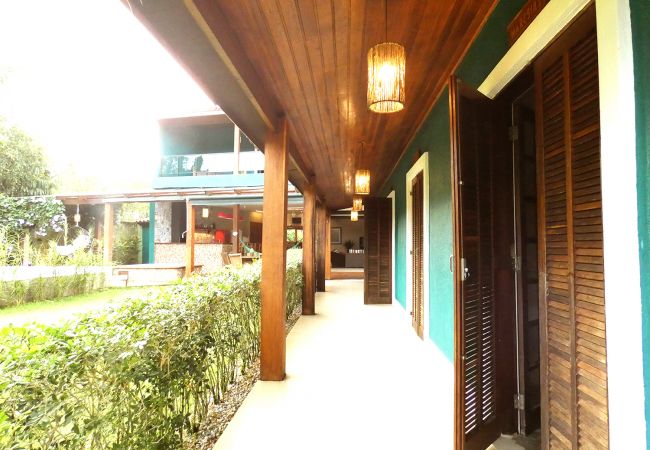 Casa em São Sebastião - Refúgio Perfeito: Conforto, Piscina e Praia! Casa em São Sebastião - Refúgio Perfeito: Conforto, Piscina e Praia!