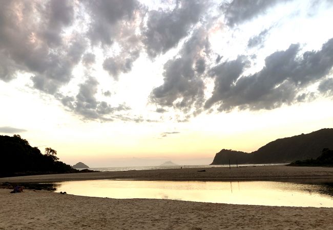 Casa em São Sebastião - Refúgio Perfeito: Conforto, Piscina e Praia! Casa em São Sebastião - Refúgio Perfeito: Conforto, Piscina e Praia!