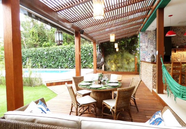 Casa em São Sebastião - Refúgio Perfeito: Conforto, Piscina e Praia! Casa em São Sebastião - Refúgio Perfeito: Conforto, Piscina e Praia!