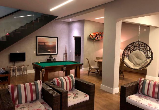 Casa em São Sebastião - Refúgio Perfeito: Conforto, Piscina e Praia! Casa em São Sebastião - Refúgio Perfeito: Conforto, Piscina e Praia!