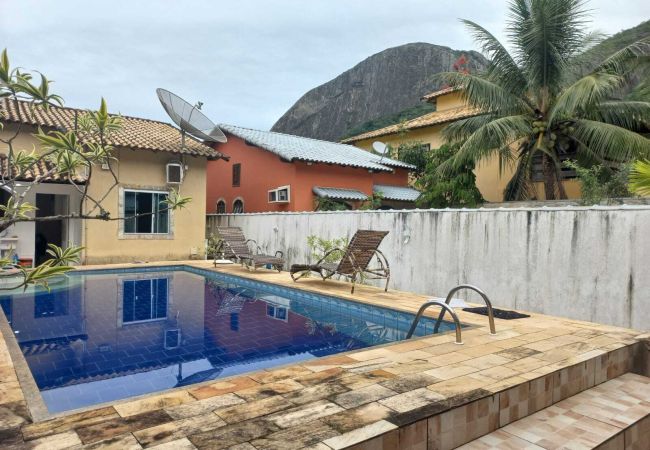 Casa em Maricá - Casa c wifi e piscina próx a praia e a Alto Mourão Casa em Maricá - Casa c wifi e piscina próx a praia e a Alto Mourão