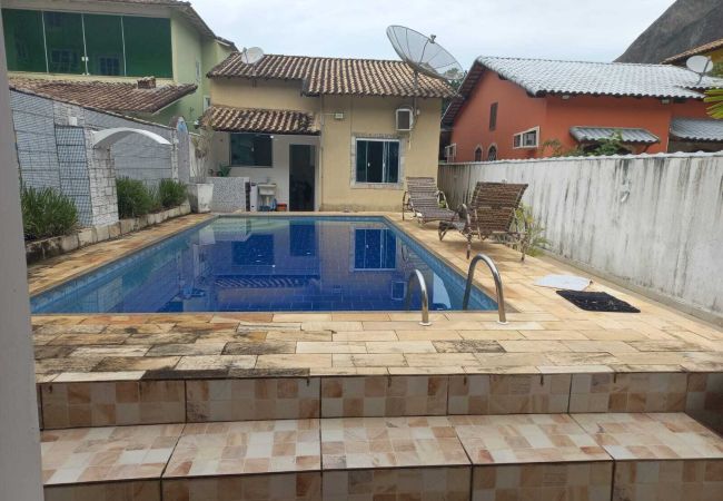Casa em Maricá - Casa c wifi e piscina próx a praia e a Alto Mourão Casa em Maricá - Casa c wifi e piscina próx a praia e a Alto Mourão