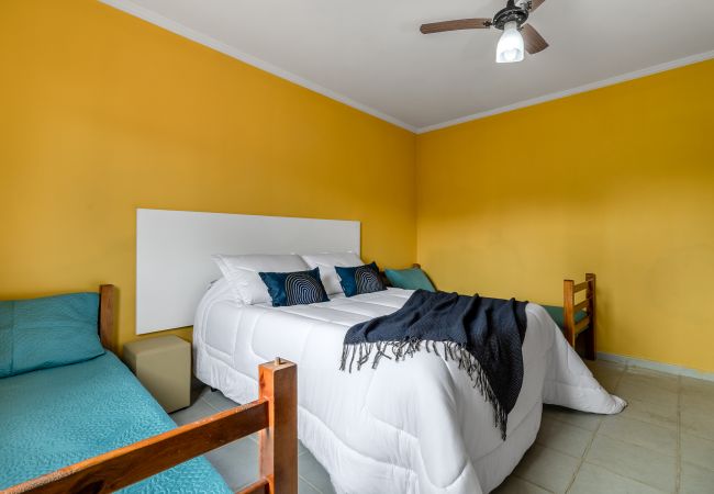 Casa em Guarujá - CASA PRAIA DE PERNAMBUCO A 100 MTS DA PRAIA Casa em Guarujá - CASA PRAIA DE PERNAMBUCO A 100 MTS DA PRAIA