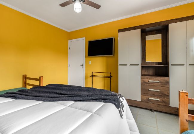Casa em Guarujá - CASA PRAIA DE PERNAMBUCO A 100 MTS DA PRAIA Casa em Guarujá - CASA PRAIA DE PERNAMBUCO A 100 MTS DA PRAIA