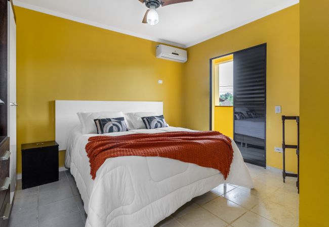 Casa em Guarujá - CASA PRAIA DE PERNAMBUCO A 100 MTS DA PRAIA Casa em Guarujá - CASA PRAIA DE PERNAMBUCO A 100 MTS DA PRAIA