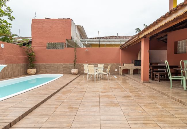 Casa em Guarujá - CASA PRAIA DE PERNAMBUCO A 100 MTS DA PRAIA Casa em Guarujá - CASA PRAIA DE PERNAMBUCO A 100 MTS DA PRAIA