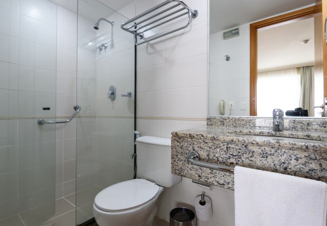 Banheiro do apartamento. Banheiro do apartamento.