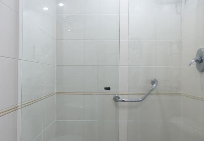 Quarto em Rio de Janeiro - Suíte, piscina e academia | BPremium Quarto em Rio de Janeiro - Suíte, piscina e academia | BPremium
