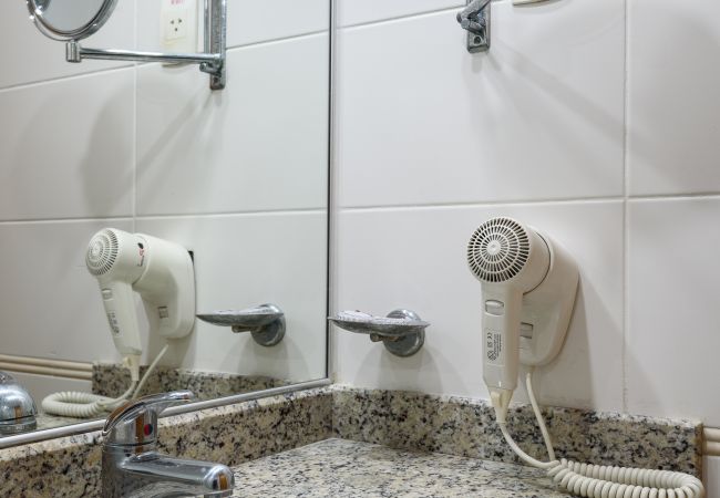 Quarto em Rio de Janeiro - Suíte, piscina e academia | BPremium Quarto em Rio de Janeiro - Suíte, piscina e academia | BPremium