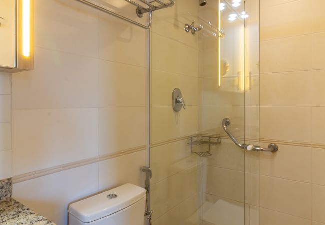 Quarto em Rio de Janeiro - Suíte, piscina e academia | BPremium T5  Quarto em Rio de Janeiro - Suíte, piscina e academia | BPremium T5