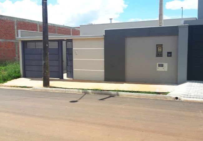 Casa em Itapetininga - Casa com piscina e Wi-Fi em Itapetininga Casa em Itapetininga - Casa com piscina e Wi-Fi em Itapetininga