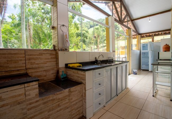Casa em Ibiúna - Chácara c piscina, churrasqueira e Wi-Fi em Ibiúna Casa em Ibiúna - Chácara c piscina, churrasqueira e Wi-Fi em Ibiúna