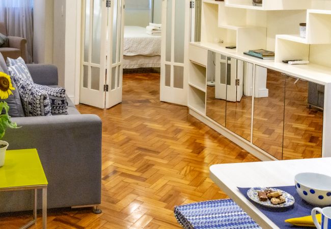 Apartamento em Rio de Janeiro - 5 minutos da Praia do Leblon | AP204 Apartamento em Rio de Janeiro - 5 minutos da Praia do Leblon | AP204