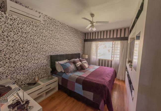 Casa em Campina Grande do Sul - Casa com Wi-Fi e lazer em Campina Grande do Sul Casa em Campina Grande do Sul - Casa com Wi-Fi e lazer em Campina Grande do Sul