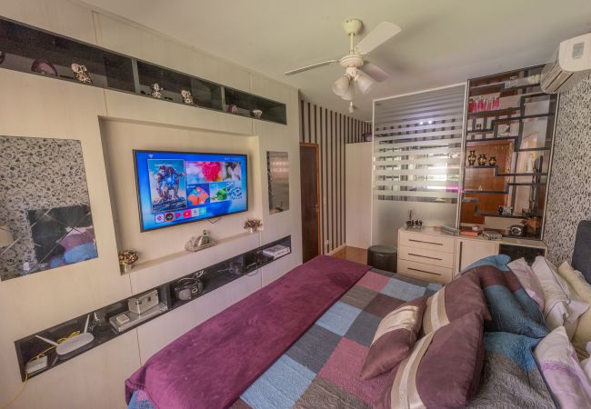 Casa em Campina Grande do Sul - Casa com Wi-Fi e lazer em Campina Grande do Sul Casa em Campina Grande do Sul - Casa com Wi-Fi e lazer em Campina Grande do Sul