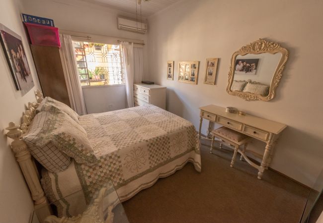 Casa em Campina Grande do Sul - Casa com Wi-Fi e lazer em Campina Grande do Sul Casa em Campina Grande do Sul - Casa com Wi-Fi e lazer em Campina Grande do Sul