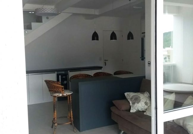 Apartamento em Tijucas - Apê duplex perto da Praia Palmas do Arvoredo em SC Apartamento em Tijucas - Apê duplex perto da Praia Palmas do Arvoredo em SC