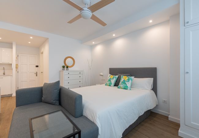 Apartamento em Las Palmas de Gran Canaria - HomeForGuest Acogedor apartamento junto a Las Canteras Apartamento em Las Palmas de Gran Canaria - HomeForGuest Acogedor apartamento junto a Las Canteras