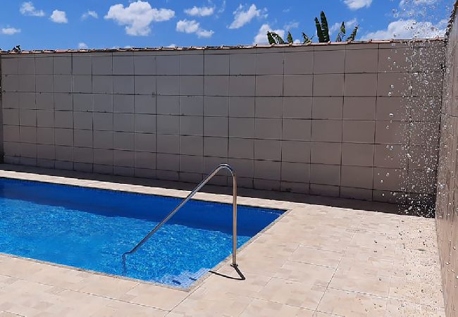 Casa em Saquarema - Casa com lazer e Wi-Fi perto da Lagoa de Saquarema Casa em Saquarema - Casa com lazer e Wi-Fi perto da Lagoa de Saquarema