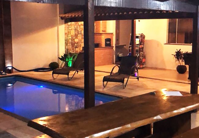 Casa em Divinópolis - Linda casa de alto padrão com Wi-Fi e lazer em MG Casa em Divinópolis - Linda casa de alto padrão com Wi-Fi e lazer em MG