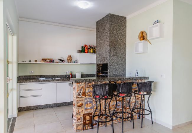Casa em Carlópolis - Casa com Wi-Fi e lazer completo em Carlópolis/PR Casa em Carlópolis - Casa com Wi-Fi e lazer completo em Carlópolis/PR