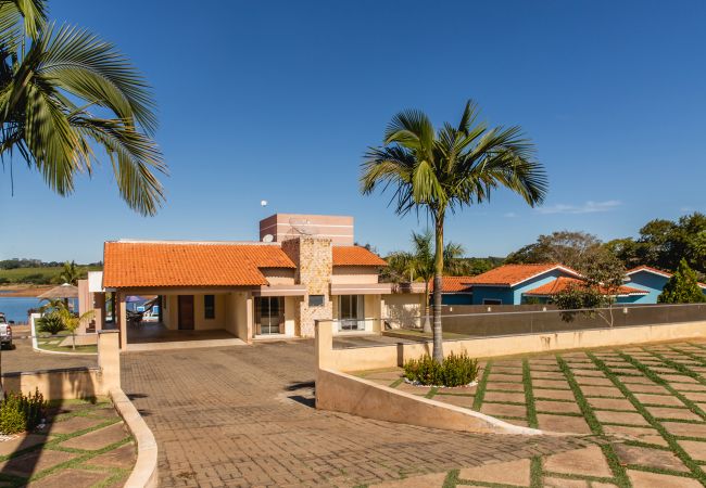 Casa em Carlópolis - Casa com Wi-Fi e lazer completo em Carlópolis/PR Casa em Carlópolis - Casa com Wi-Fi e lazer completo em Carlópolis/PR