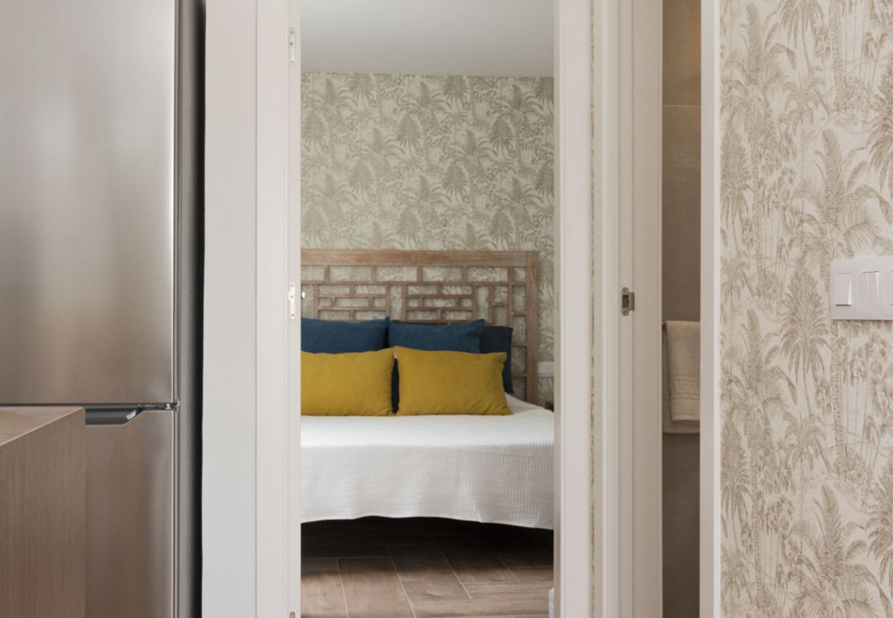 Apartamento em Los Cristianos - HomeForGuest Ático Cecilia con terraza y vistas al mar en Los Cristianos Apartamento em Los Cristianos - HomeForGuest Ático Cecilia con terraza y vistas al mar en Los Cristianos