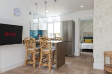 Apartamento em Los Cristianos - HomeForGuest Ático Cecilia con terraza y vistas al mar en Los Cristianos