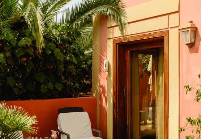 Casa de Campo em Tacoronte - HomeForGuest Casa Rural El Laurel con terraza y amplios jardines Casa de Campo em Tacoronte - HomeForGuest Casa Rural El Laurel con terraza y amplios jardines