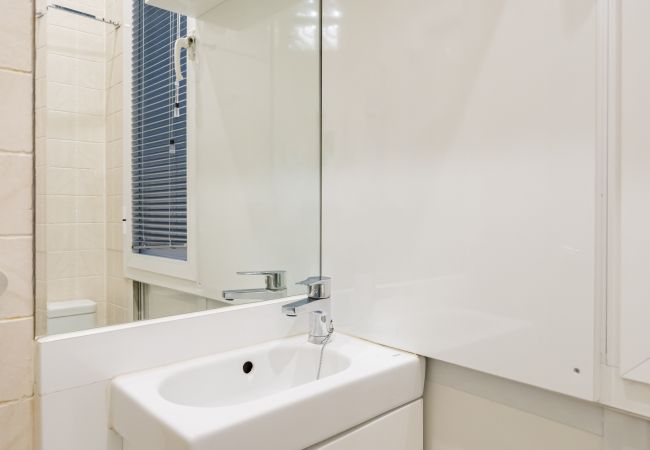 Apartamento em Madrid - Apartment Madrid Downtown Bilbao-Fuencarral Temporal Apartamento em Madrid - Apartment Madrid Downtown Bilbao-Fuencarral Temporal