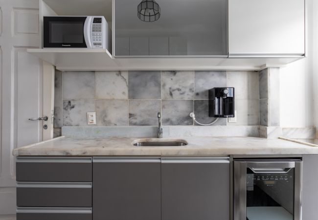 Apartamento em Rio de Janeiro - Vista para o mar, 50 metros da praia | BI701 Apartamento em Rio de Janeiro - Vista para o mar, 50 metros da praia | BI701