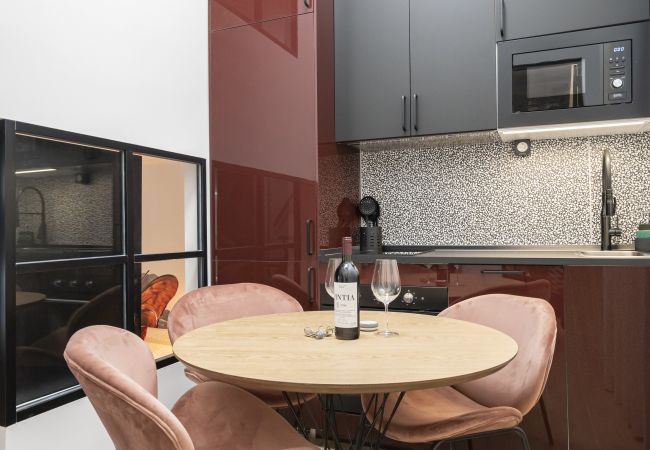 Apartamento em Madrid - Nuevo Dúplex -  Centro Chamberí - 2 dorm - 2 baños. Temporal Apartamento em Madrid - Nuevo Dúplex -  Centro Chamberí - 2 dorm - 2 baños. Temporal