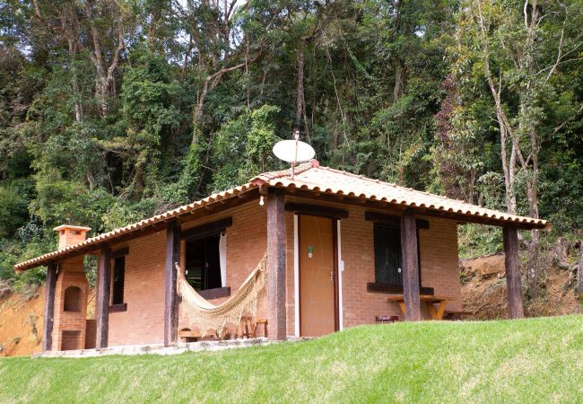 Apartamento em Conceição da Ibitipoca - NOVO: Aconchegante chalé em Lima Duarte/MG Apartamento em Conceição da Ibitipoca - NOVO: Aconchegante chalé em Lima Duarte/MG