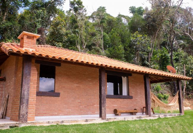 Apartamento em Conceição da Ibitipoca - NOVO: Aconchegante chalé em Lima Duarte/MG Apartamento em Conceição da Ibitipoca - NOVO: Aconchegante chalé em Lima Duarte/MG