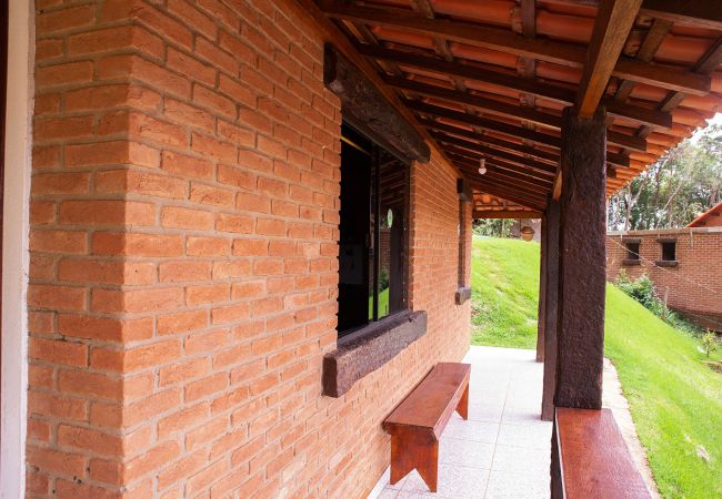 Apartamento em Conceição da Ibitipoca - Chalé com lazer completo em Lima Duarte/MG Apartamento em Conceição da Ibitipoca - Chalé com lazer completo em Lima Duarte/MG