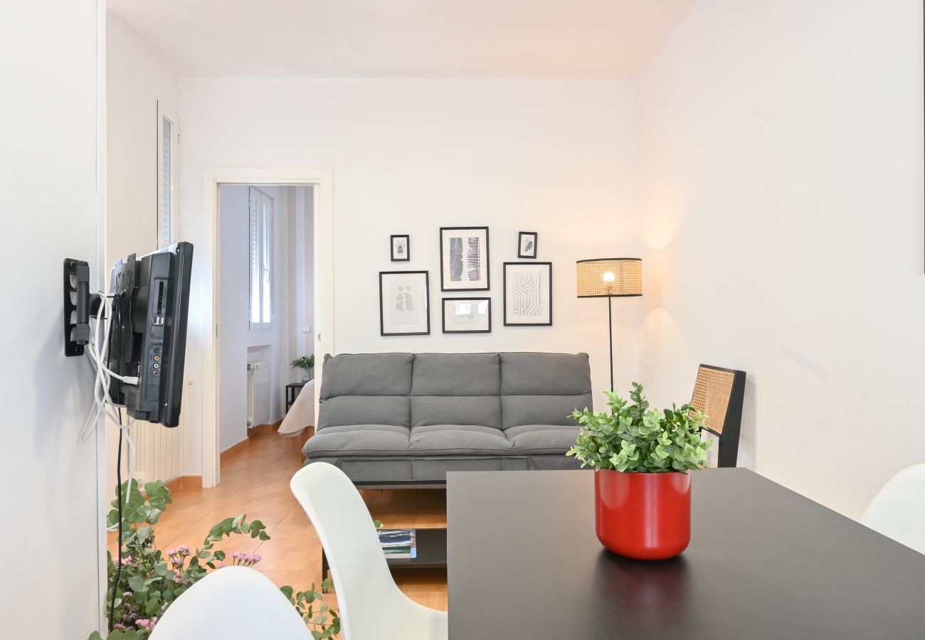 Apartamento em Madrid - Apartamento Delicias 1HH .Temporal