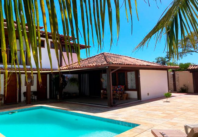 Apartamento em Armação dos Búzios - Loft a 600 metros da praia c piscina em Búzios/RJ 