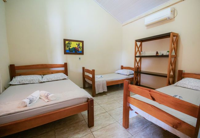 Casa de Campo em Coxim - Pesqueiro - rancho com lazer completo em Coxim/MS Casa de Campo em Coxim - Pesqueiro - rancho com lazer completo em Coxim/MS