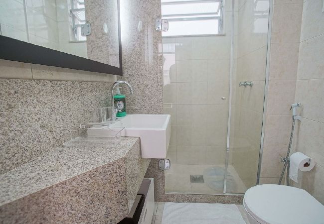 Apartamento em Rio de Janeiro - LAU1112| Quarto e Sala em Botafogo  Apartamento em Rio de Janeiro - LAU1112| Quarto e Sala em Botafogo