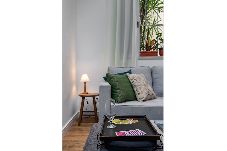 Apartamento em Rio de Janeiro - HUM104| Quarto e sala no coração do Leblon