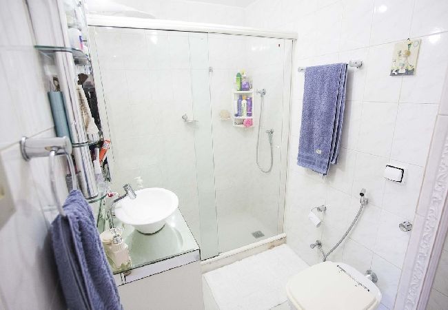 Apartamento em Rio de Janeiro - BRT903| 2 Quartos em Copacabana Apartamento em Rio de Janeiro - BRT903| 2 Quartos em Copacabana