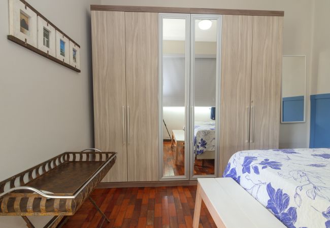 Apartamento em Rio de Janeiro - NS802| Apto charmoso a 2 quadras da praia de Copa Apartamento em Rio de Janeiro - NS802| Apto charmoso a 2 quadras da praia de Copa