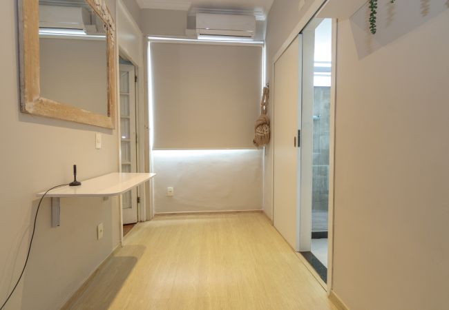 Apartamento em Rio de Janeiro - NS802| Apto charmoso a 2 quadras da praia de Copa Apartamento em Rio de Janeiro - NS802| Apto charmoso a 2 quadras da praia de Copa
