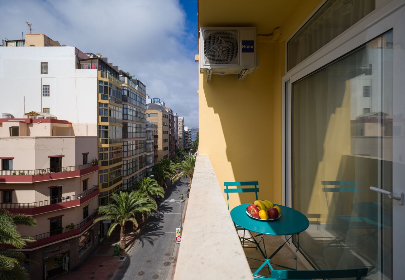 Estúdio em Las Palmas de Gran Canaria - HomeForGuest Estudio Sol Canteras con terraza  Estúdio em Las Palmas de Gran Canaria - HomeForGuest Estudio Sol Canteras con terraza