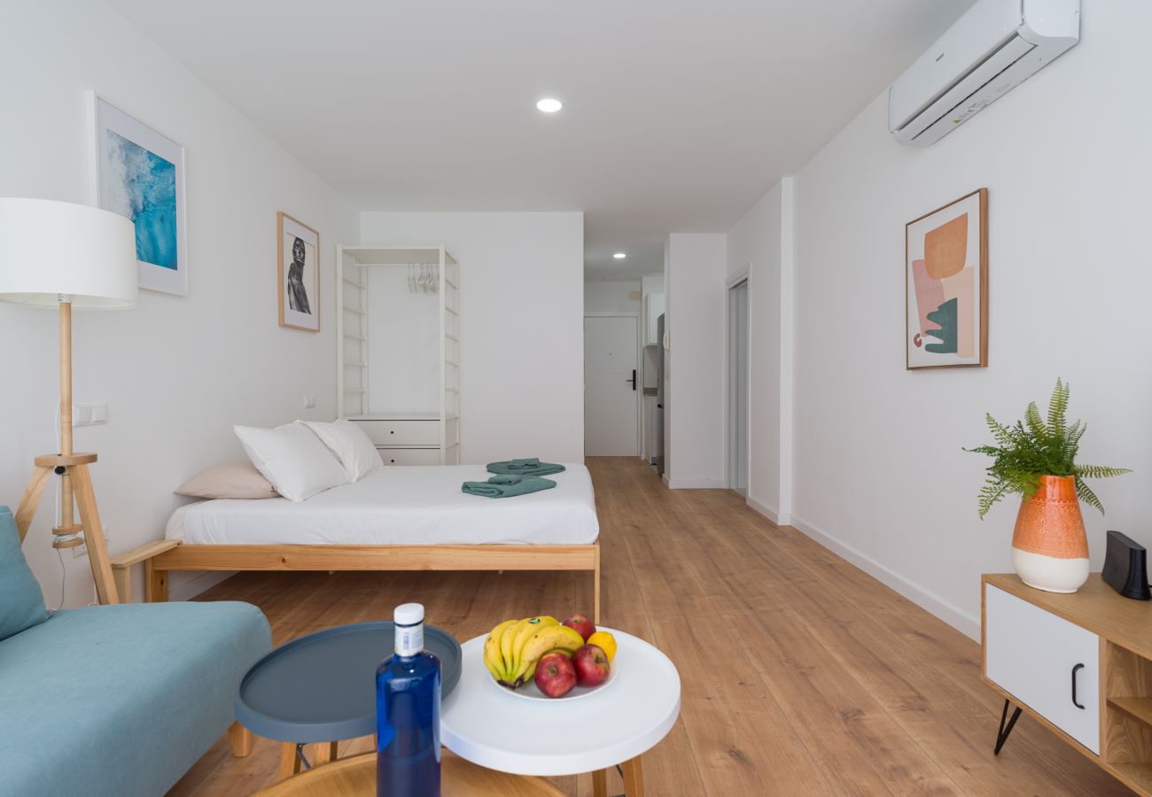 Estúdio em Las Palmas de Gran Canaria - HomeForGuest Estudio Brisa Canteras con terraza Estúdio em Las Palmas de Gran Canaria - HomeForGuest Estudio Brisa Canteras con terraza